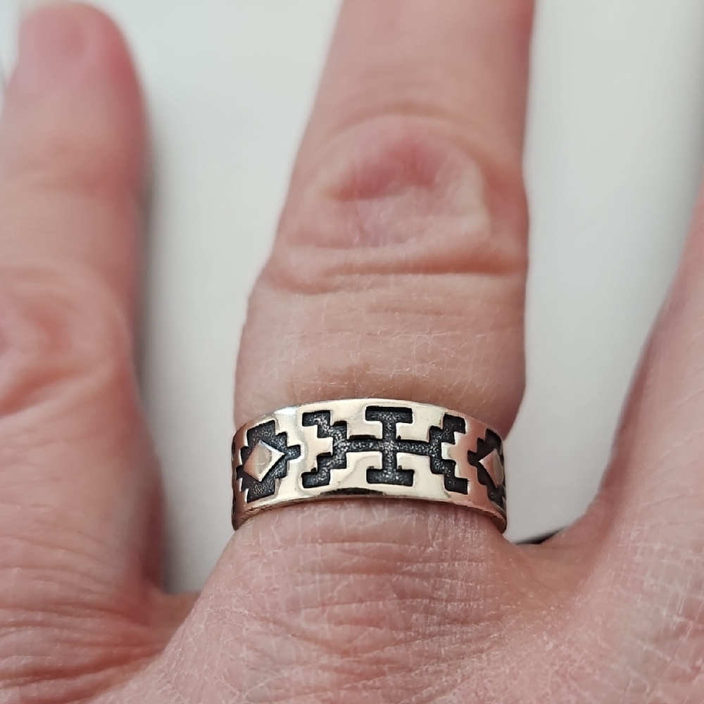 Sterling Silver Southwest Style Ring